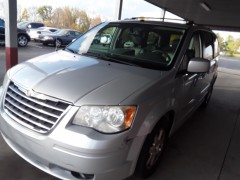 BUY CHRYSLER TOWN & COUNTRY 2009 4DR WGN TOURING, Richmond AA